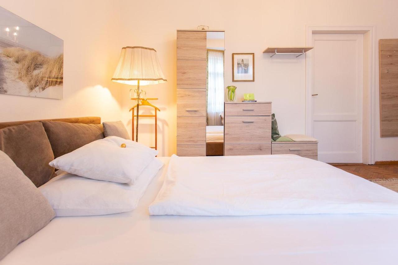 Hübsches Privatzimmer mit Bad Perchtoldsdorf Exterior foto